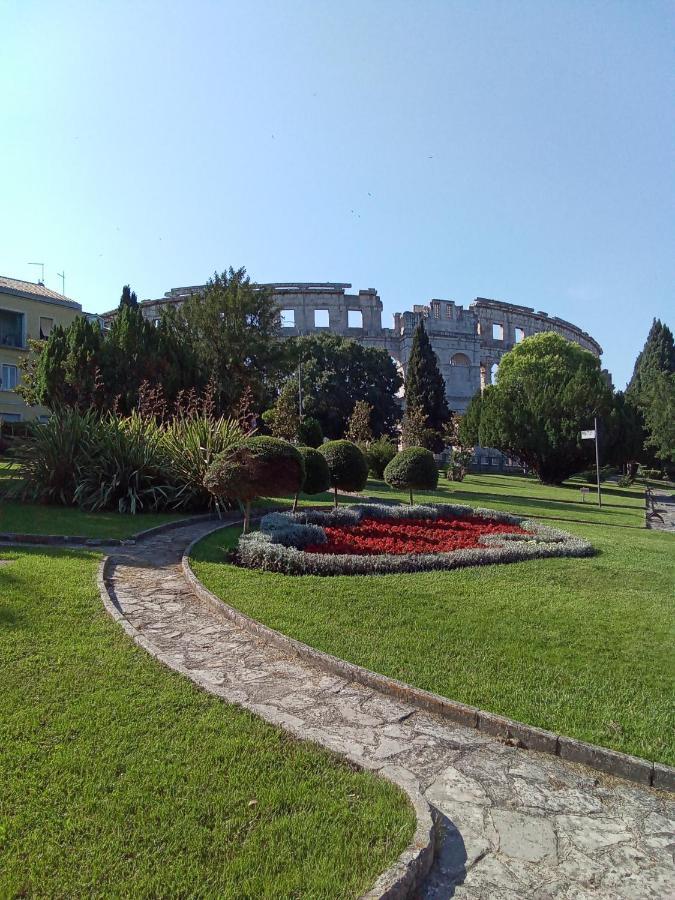Отель Soba Arena Пула Экстерьер фото